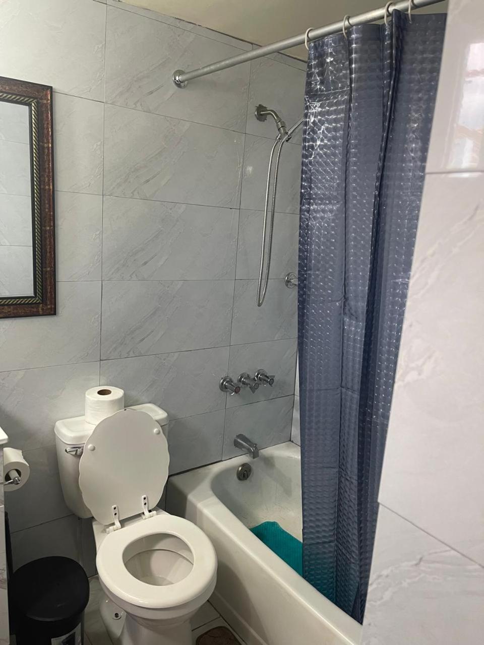 Oceanfront Condo W/ Free Parking + High Speed Wifi Negril Rum bild